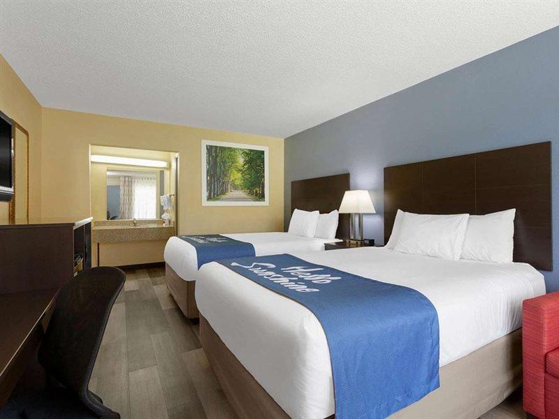 Days Inn By Wyndham Greensboro Airport Exterior foto