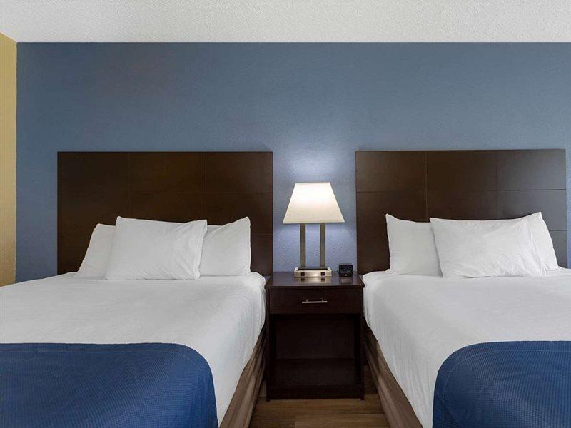 Days Inn By Wyndham Greensboro Airport Exterior foto