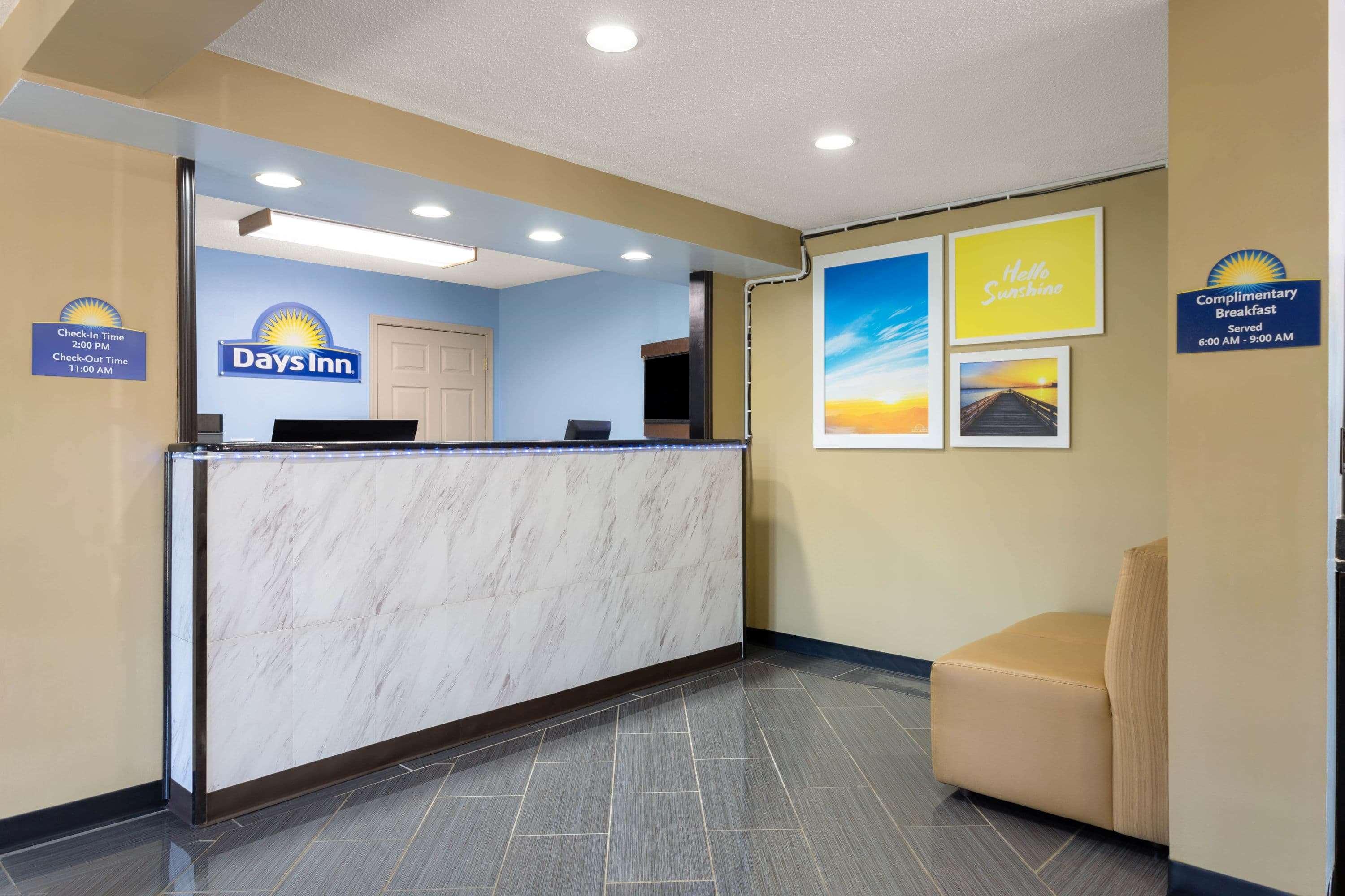 Days Inn By Wyndham Greensboro Airport Exterior foto